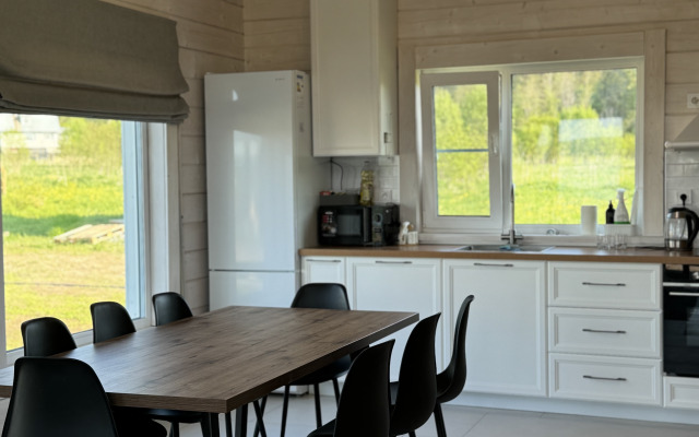 Polyarnaya Stantsiya Sery Private House