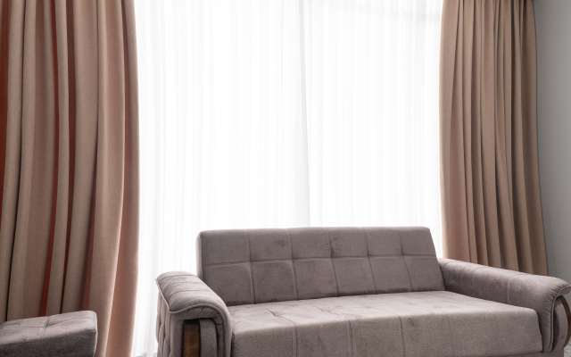 Mir Luxe Plaza Hotel