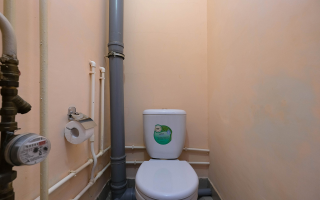 Квартира рядом с Мнтк им. Федорова и Ск Заря