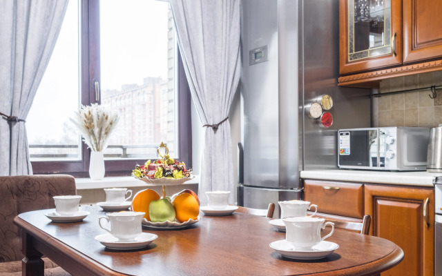 Neoklassika na Vasilyevskom Flat