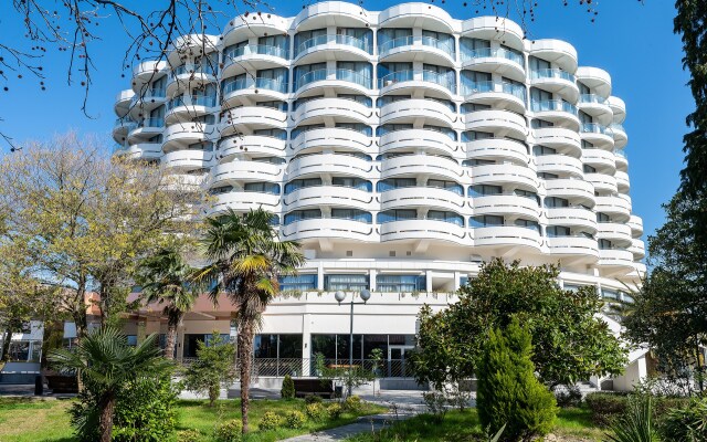 V otele s vidom na more. Kosmos 522 Apartments