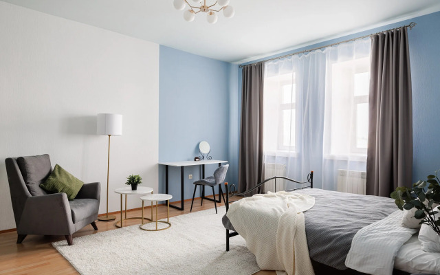 3-komn S Proyektorom Sunvilles Flat