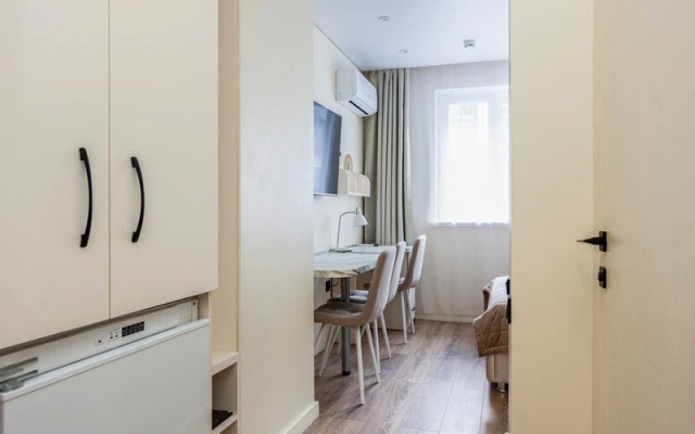 Na Leninskom Prospekte 158 122 Flat