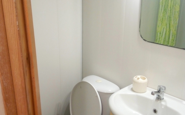 Prosvescheniya, 88 guest House