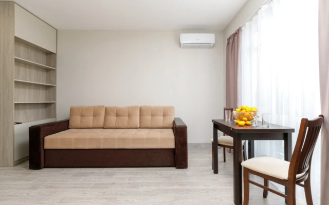 Studiya S Panoramnym Zastekleniem Dlya 3 Gostey Apartment