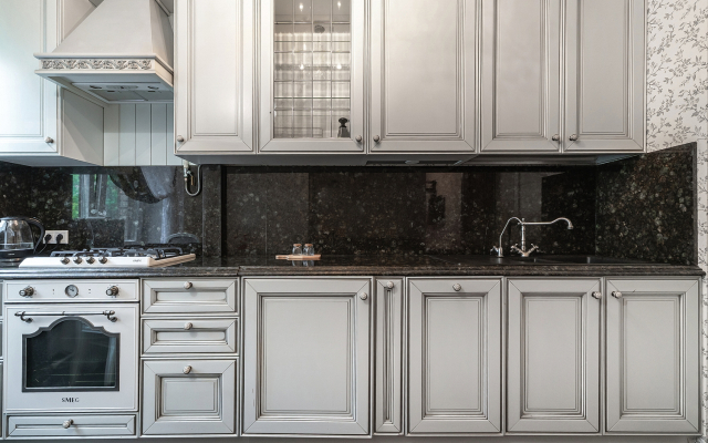 S Konditsionerom Vozle Kievskogo Vokzala Flat