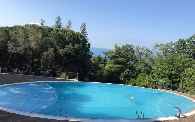 Chetyrekhkomnatnye Aktyor Gelaksi Apartments