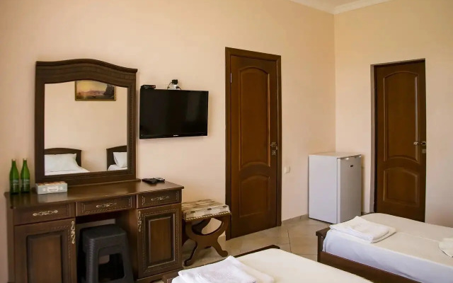 Santorini Guest House