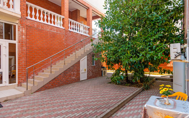 Malakhit Plus Guest House