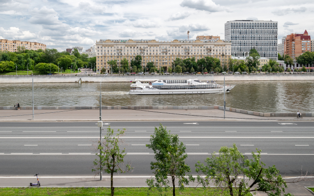 Апартаменты Кварт-Отель, Бережковская наб., 4 (1)