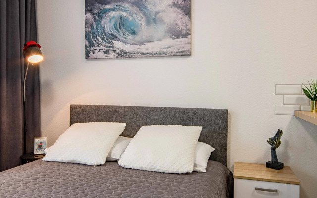 Апартаменты Красивая Студия в Приморском Районе