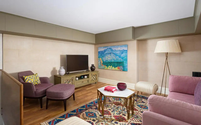 Art Gallery Hotel