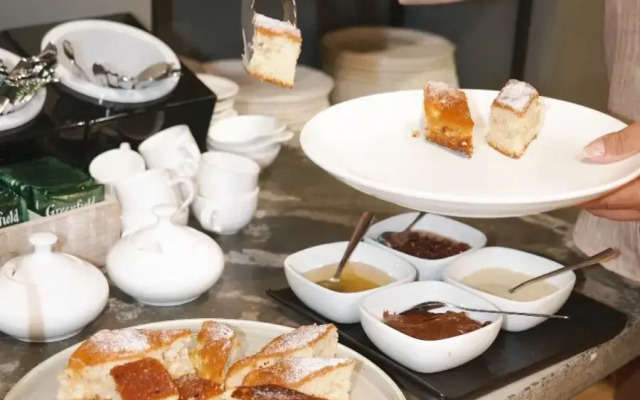 Отель Cartez by Horizon Hotels Yerevan