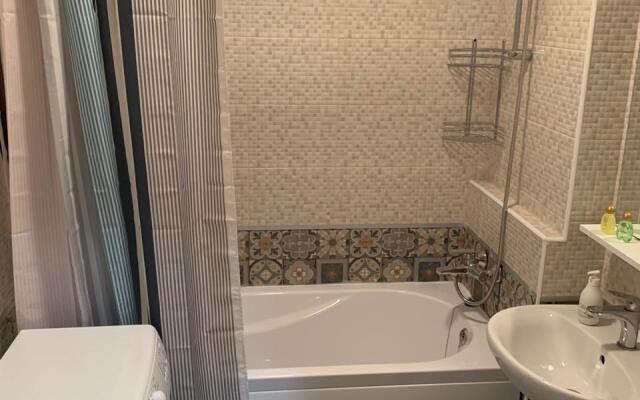 Malina Apartment 1 Komnatnaya Ryadom S Krokus Ekspo Flat