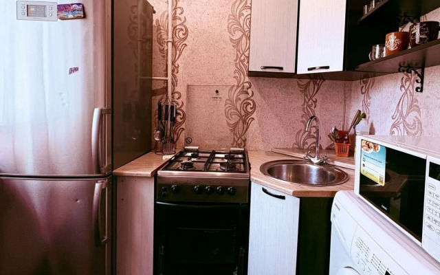 Квартира для командировочных рядом с заводами Лукойл, Каустик, кинотеатром Юбилейный