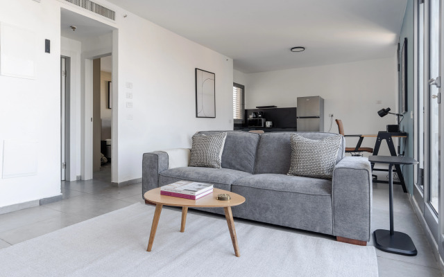 Blueground at Florentin Apartments