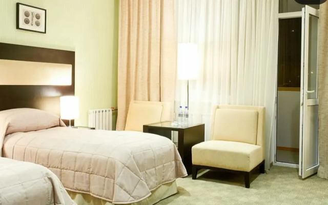 Отель Сенатор