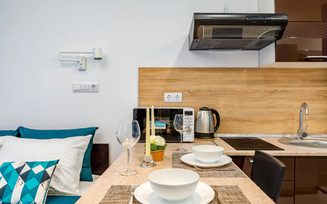 Apartamenty InHome24 v 3-5 minutah hot'by ot ostanovok obsestvennogo transporta