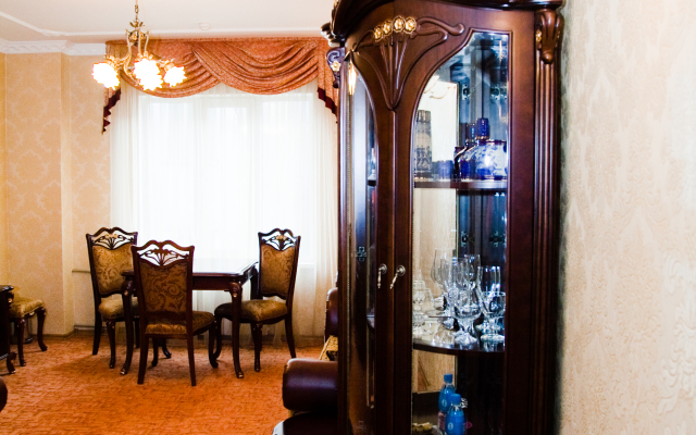 Renessans Hotel