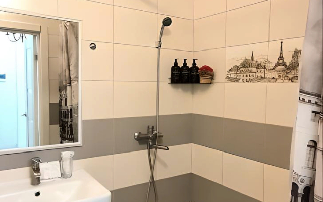 S Vidom Na Gelendzhikskuyu Bukhtu Apartments