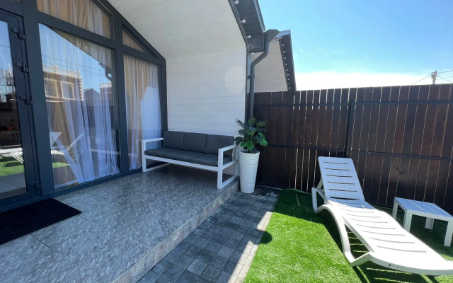 Na Beregu Morya Sea Breeze Bungalow