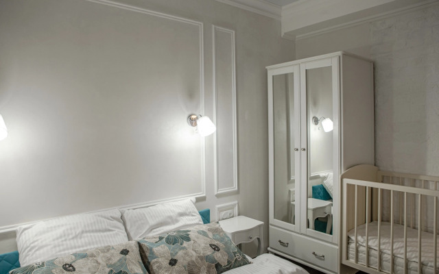ElenaSweetHome Retro Apartment on Chistye Prudy
