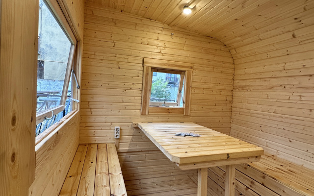 Mantarini Guest House