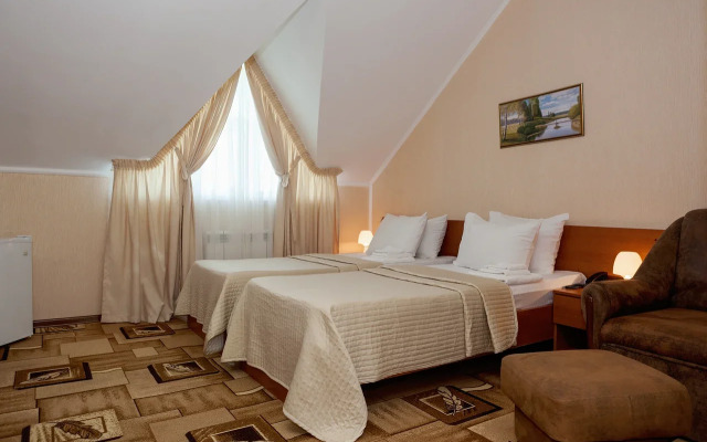 Kristall Uyut Hotel