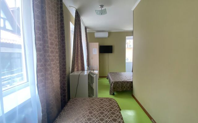 MALAHIT Guest House