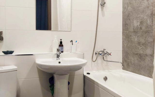 Studiya s panoramnym vidom na ozero Set Yokhoum Flat