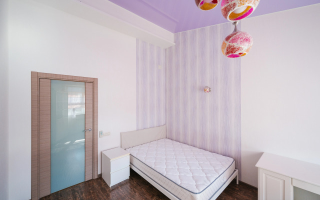 Tishina I Pokoy Flat