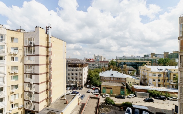 Sutki-Dom Vorovskogo Apartments