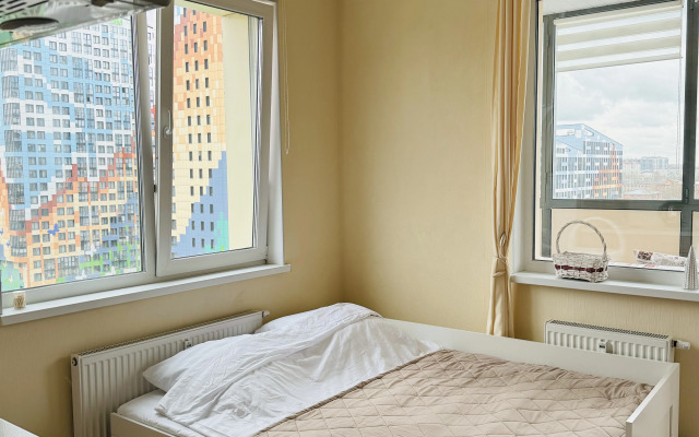 S vidom na Nevu 12 etazh Flat