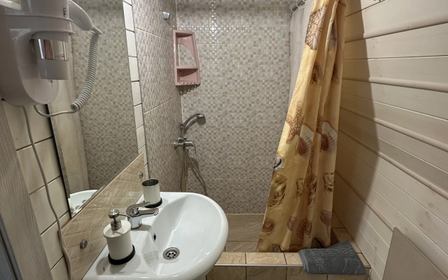 Ray V Shalashe Guest house