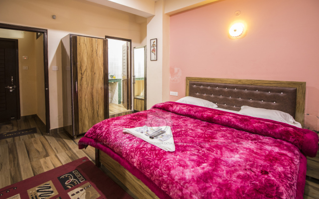 Hill Stone Guest House