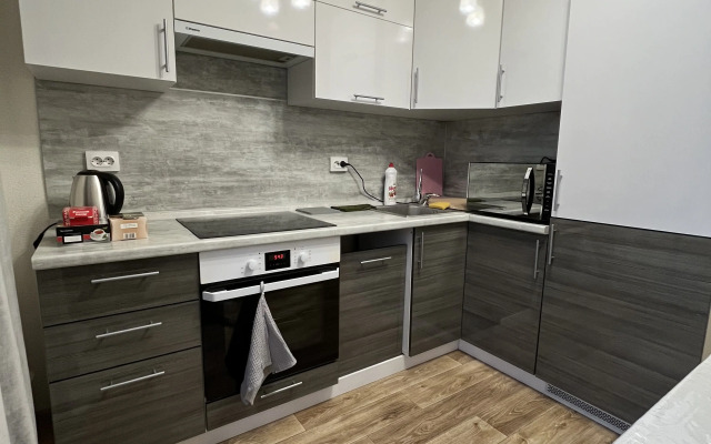 Na Nadezhdyi Plevitskoj 31 Flat