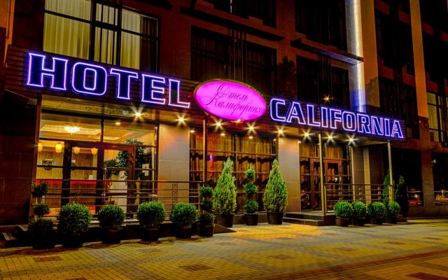 Kaliforniya Hotel
