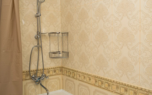 Krasavitsa V Tsentre U Zhd Vokzala Flat