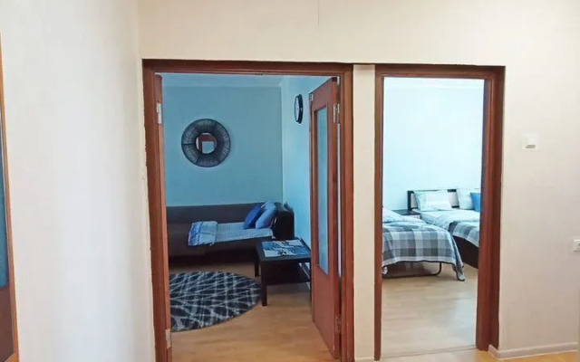 Dvukhkomnatnaya S Dvumya Balkonami Flat