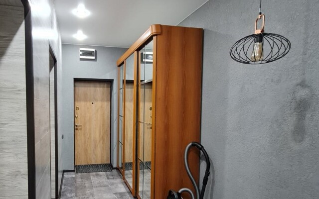 Vo Dvore Glavnogo Ofisa Nornikelya Apartments