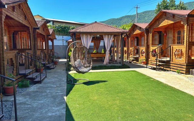 Domiki Naberezhnaya Viktoriya 100 m ot morya Guest House