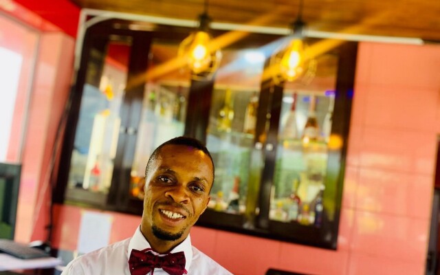 Ama Luxury Suites Hotel