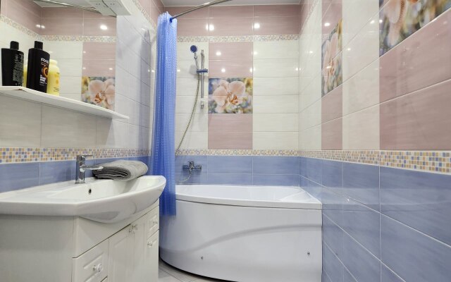 Uyutnaya kvartira u Matreshki Flat