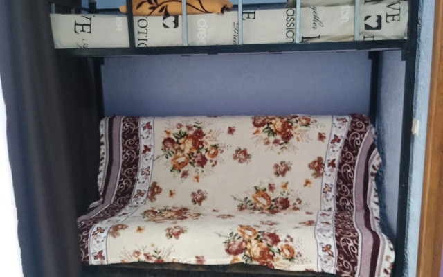 Yuzhny M Guest House