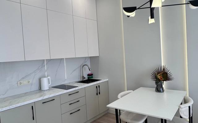 Vozle Metro 652 S Razvitoy Infrastrukturoy Flat