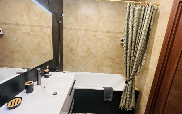 Апартаменты Панорамная возле Ленты