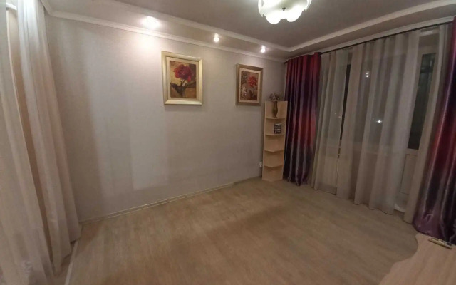 Na Vokzalnoy 87/2 Flat