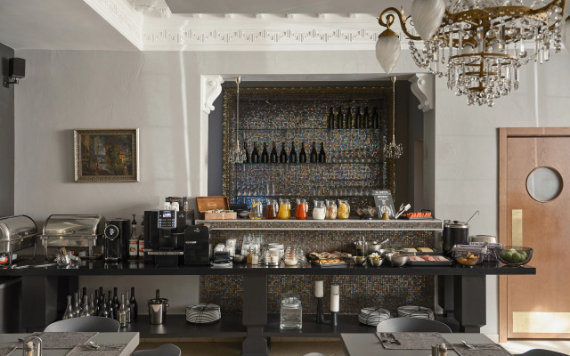 Отель Братья Карамазовы