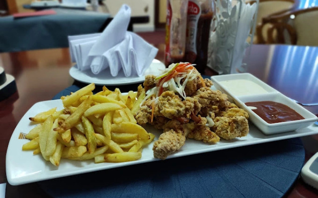 Отель Cold Springs Hotel - Homabay