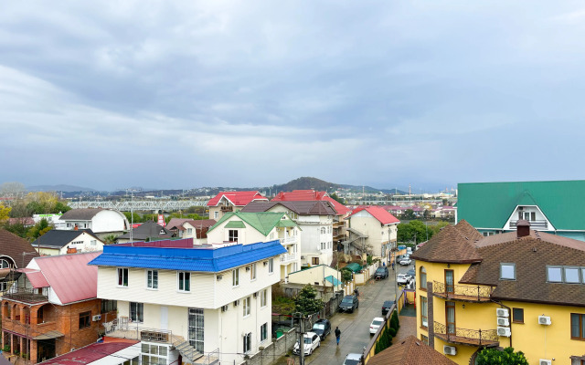 City Plaza Apartments